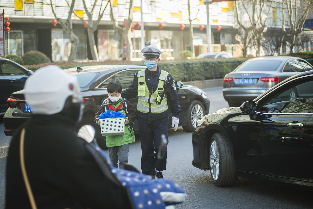 太原交警张学忠被撞身亡事件：司机被判死刑