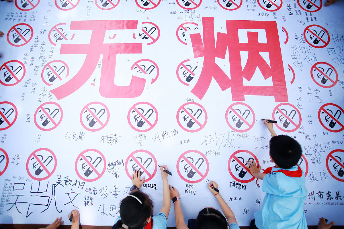 面对现行严格的禁燃政策很多烟花厂商确实出现了经营困难的情况。