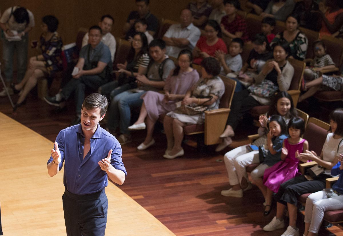 《穷查理宝典》内容详解：投资哲学、企业管理和人生智慧