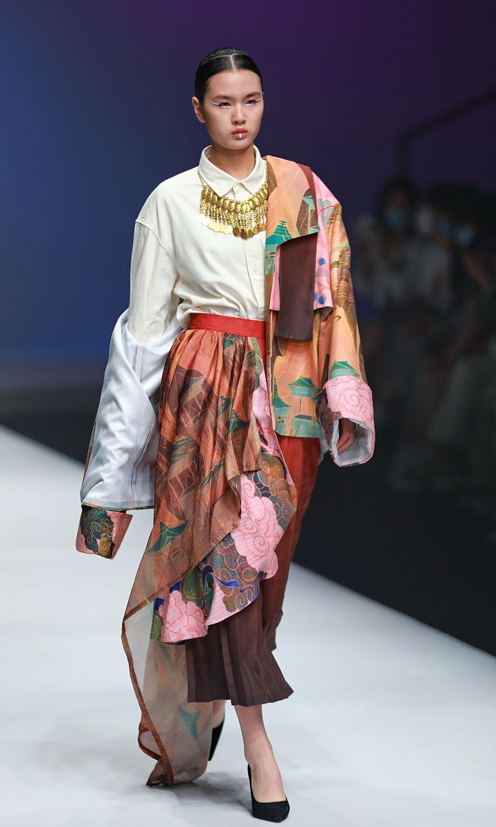 镇宁民族职业技术中学服装设计与工艺专业毕业后能获得什么学历？