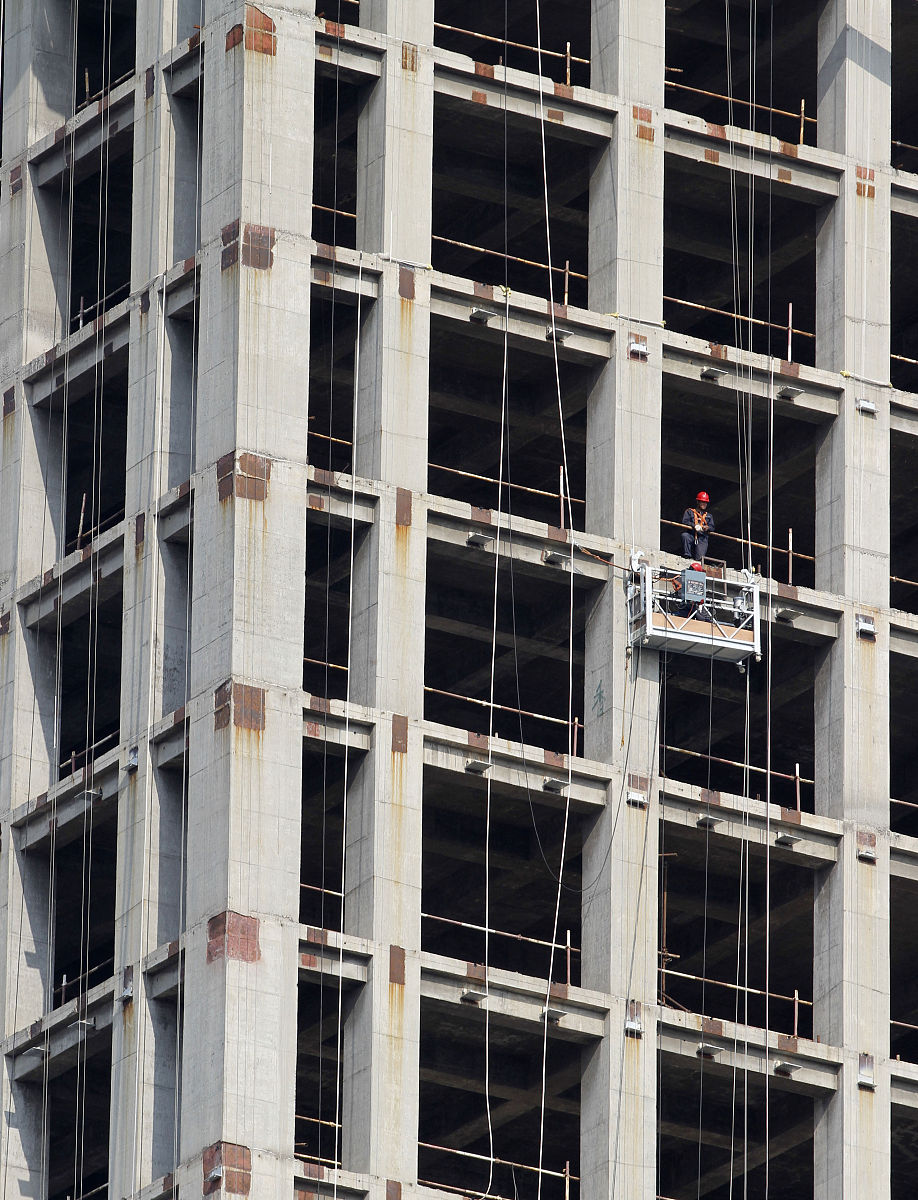 建筑工程外墙系统施工项目治理总结：新型复合保温墙板安装、预埋件施工及供货周期管理