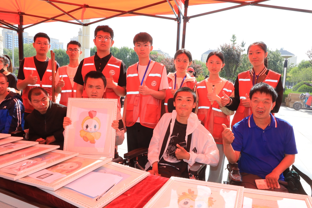 8岁男孩罹患白血病，爱心小区募捐倡议