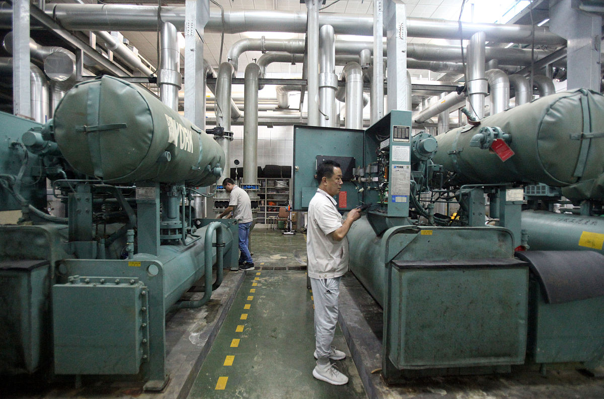 青岛哪能学制冷设备运用与维修？