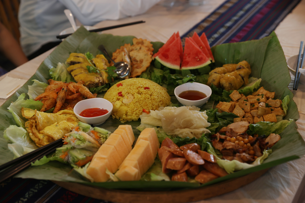 两个小时烹饪出泰国风味菜肴：几个月辛勤工作的成果！