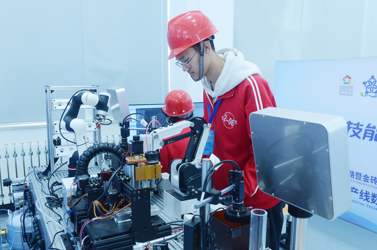 石油青年技能人才叙述技术技能领域学习、参赛、工作经历