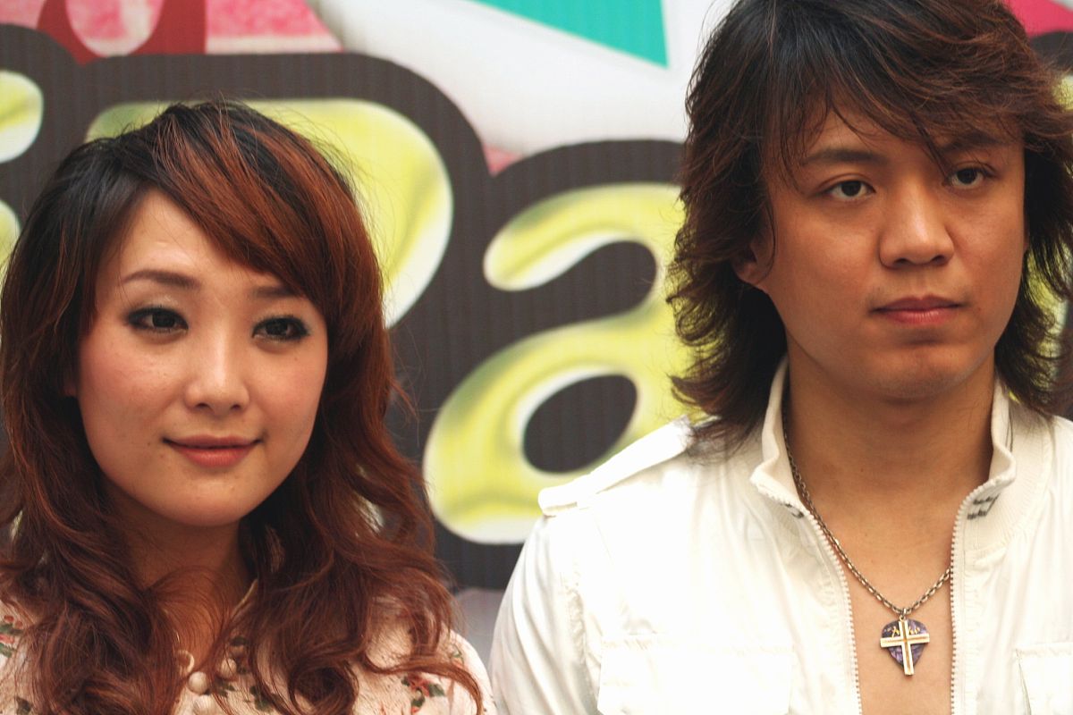 2007年3月30日,福州,成员重组后的爱乐团应音乐广播iradiofm91.3之邀,