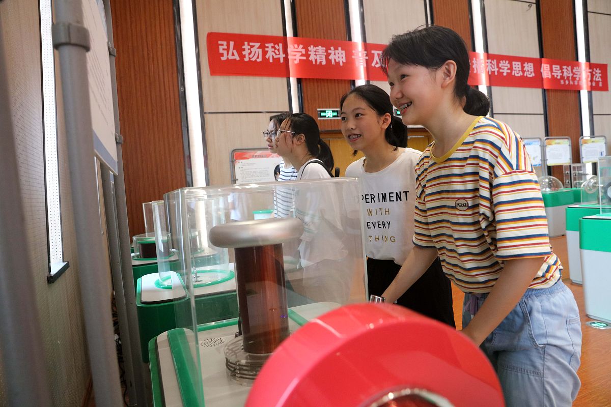 科普活动资源全解析：场地、设施、人员、经费、制度