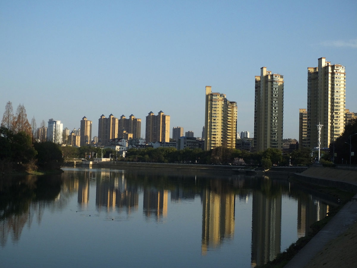 2021年2月20日,湖北宜昌,一处楼盘.