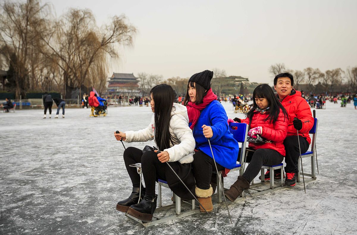 北京什刹海体育运动学校周边环境