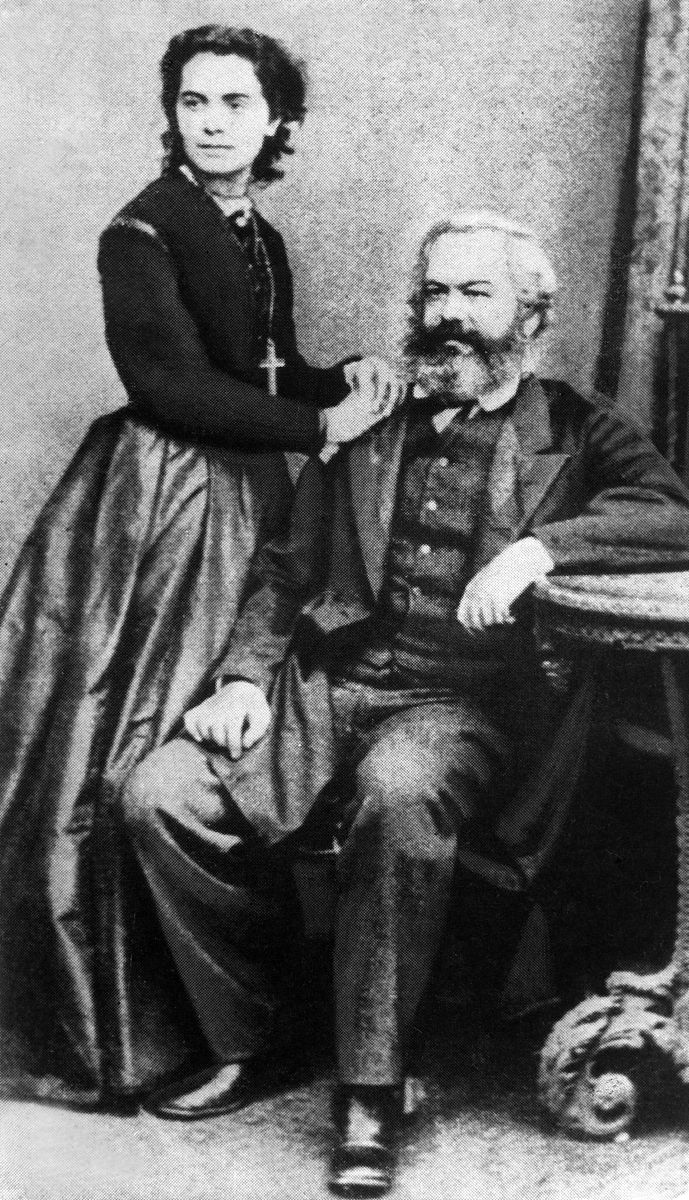 关于马克思《资本论》中马克思的社会历史观的历史地位和价值分析写一段话