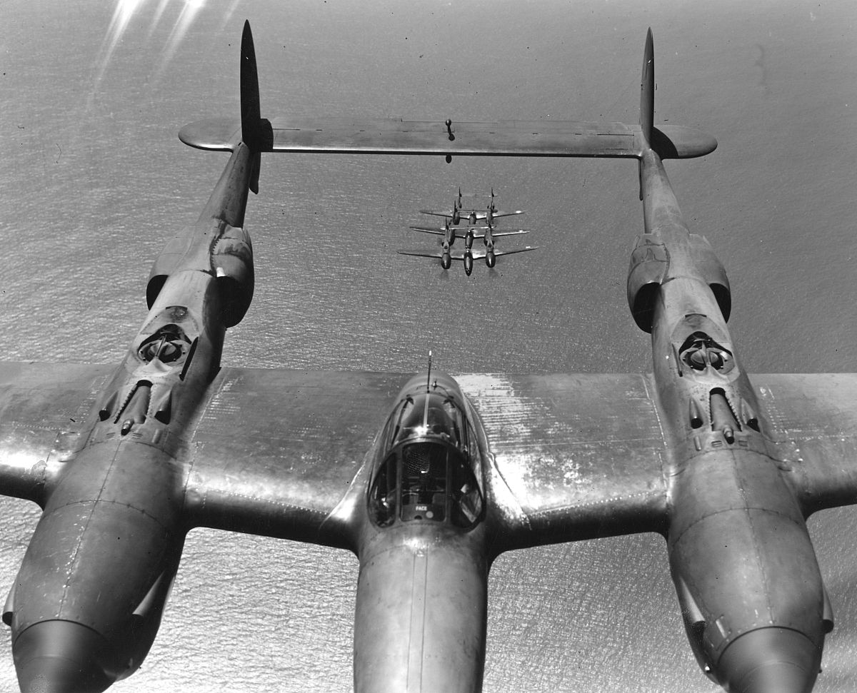 view of a grou<strong>p</strong> of us army air force lockheed p-38 'lightning'