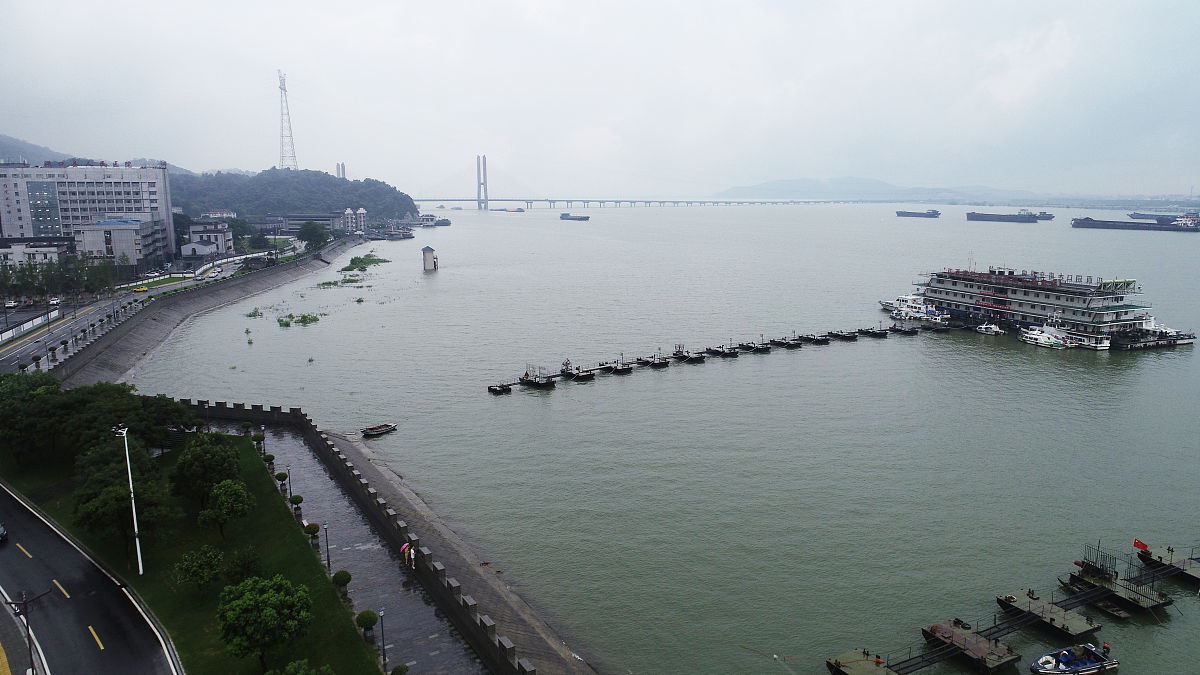 2020年7月6日18时,江西九江,鄱阳湖湖口水文站水位达到19.78米,超警戒