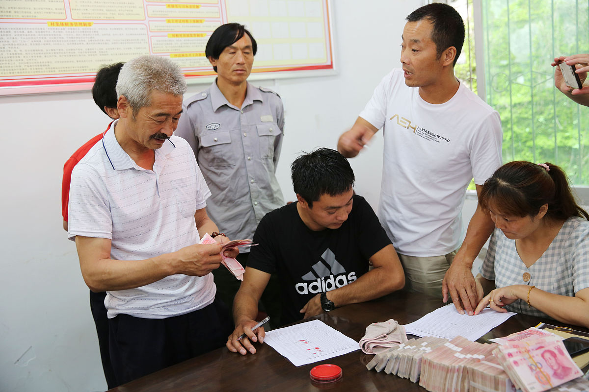 前北马村顺利推进第五次经济普查工作，老村委褚建洲积极贡献力量