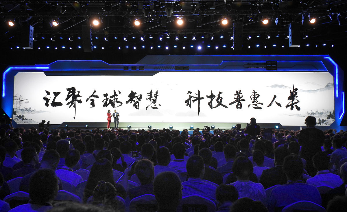 新时代代表人物和事物：科技、环保、平等、艺术与教育