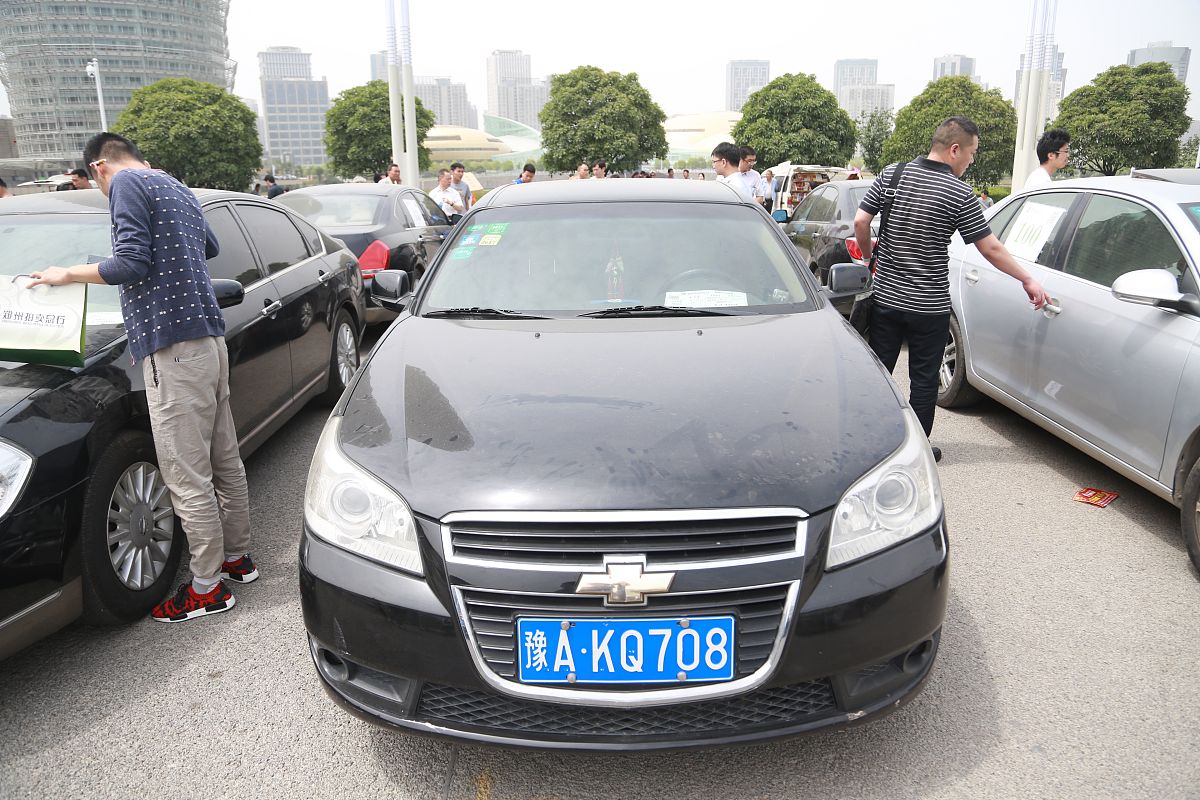 上海车辆法院拍卖后的解封和过户去哪个车管所