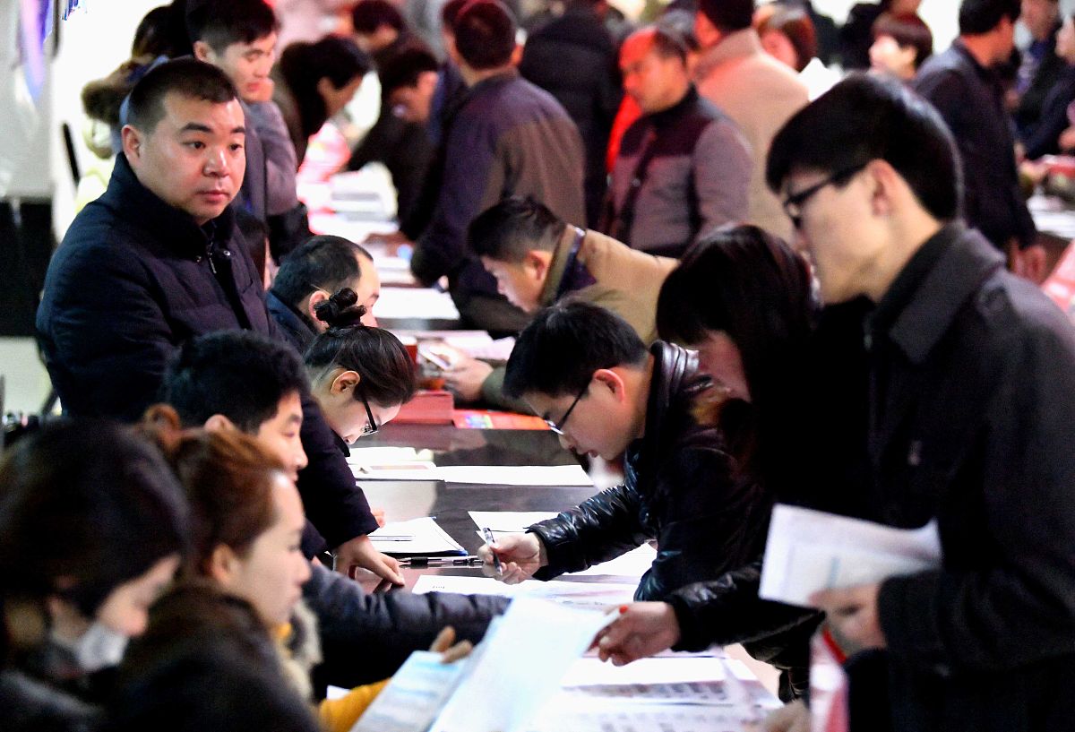 农村就业现状严峻，年轻人流失严重：原因及对策