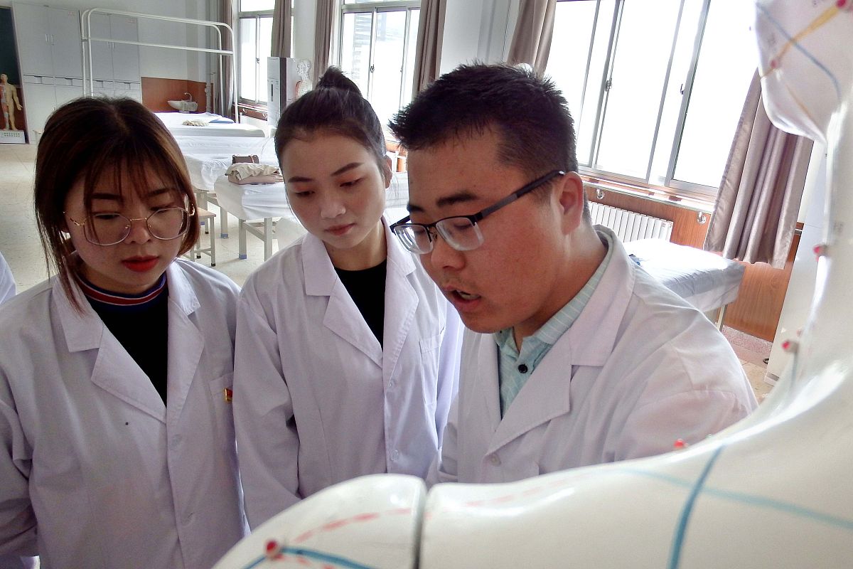 四川有电子技术专业的中专中职学校哪家好_好不好