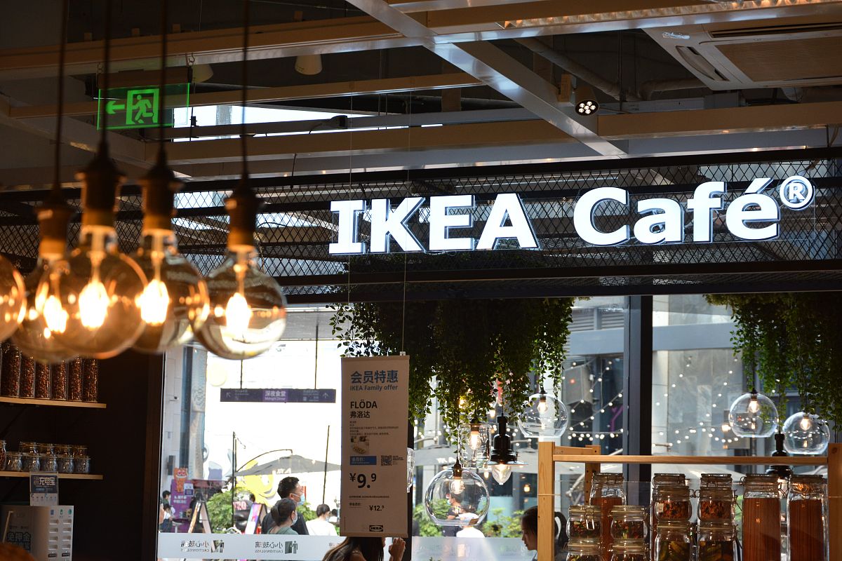 撰写一篇3000字库迪咖啡桂林航天工业学院连锁加盟店的策划店铺实训总结报告