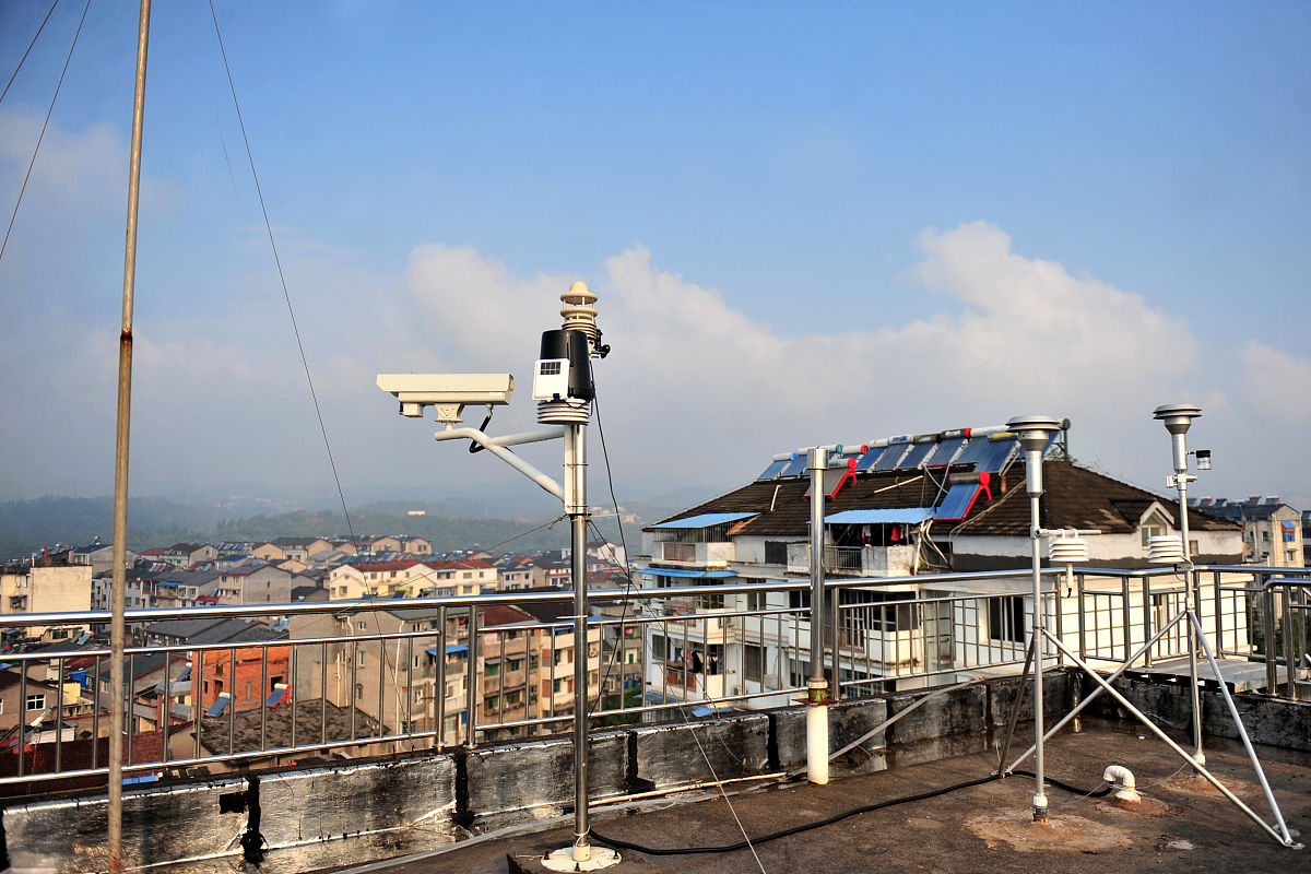 螺杆式空压机水露点升高危害：影响空气质量、设备维护、产品质量和能源消耗