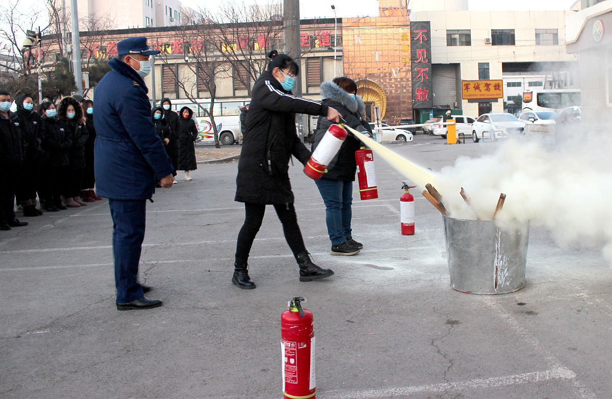 以人人讲安全，个个会应急：采集工手册的感悟