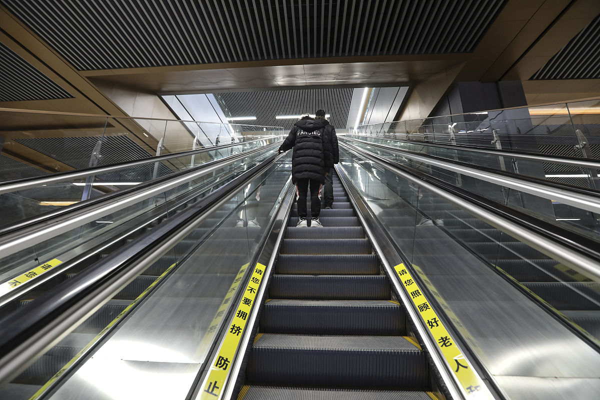 4部电梯独立运行概率计算 - 恰好1部运行的概率