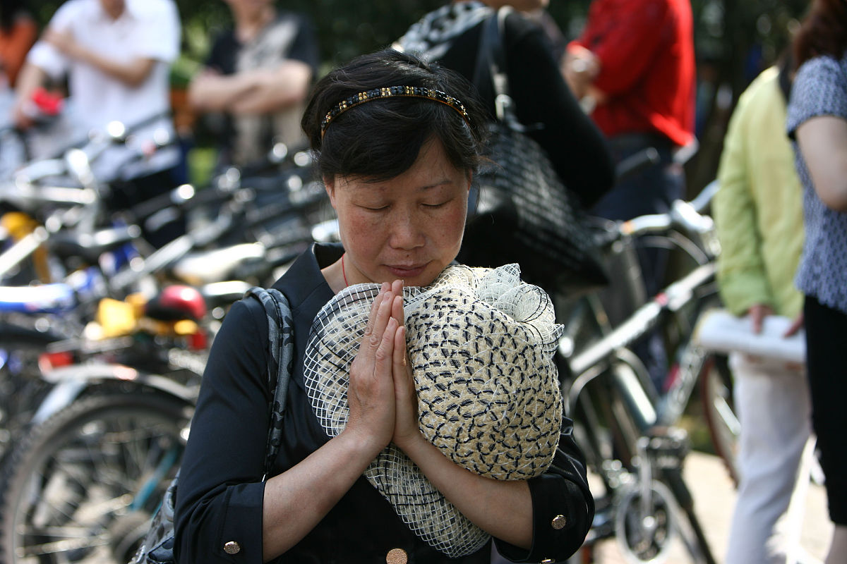 重庆轻轨学校招生要求：初中没毕业可以读吗？