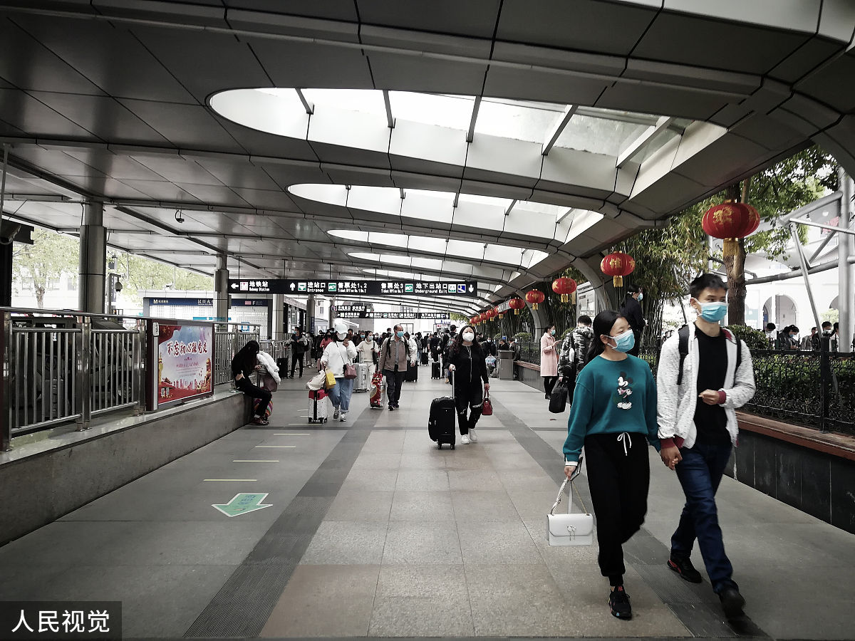 融合多元数据的轨道客流分析及建模研究——以澳门轻轨为例