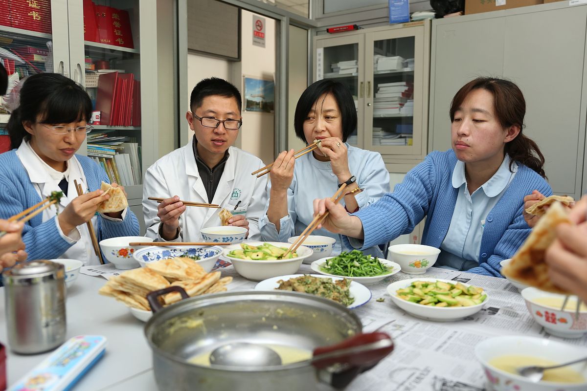 贵阳卫校发展优势解析：地理位置、师资力量、实践教学等