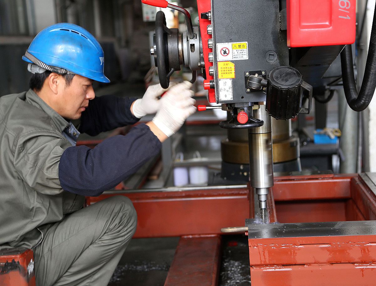 帮我写篇机械厂实践总结400字