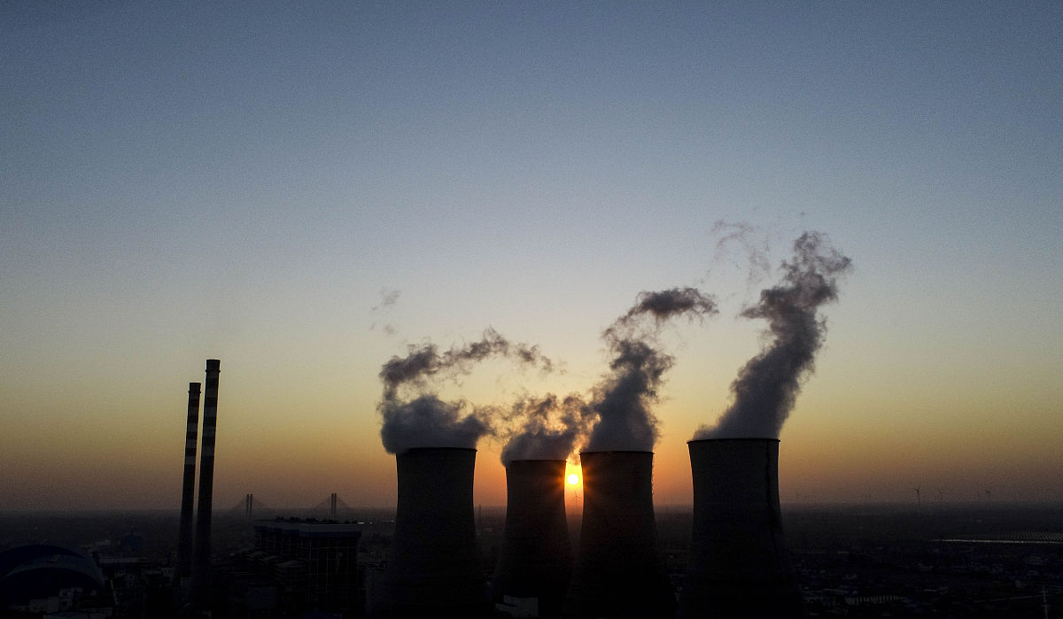 按照文献综述形式阐述如何完善河南省重污染企业碳信息披露框架规范1000字