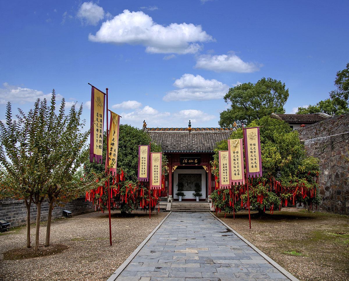 洪秀全故居：从文物单位到国家AAA级旅游景区的蜕变