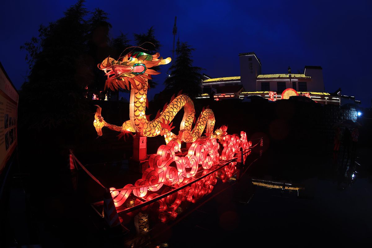 2022安徽省徽州学校招生简章