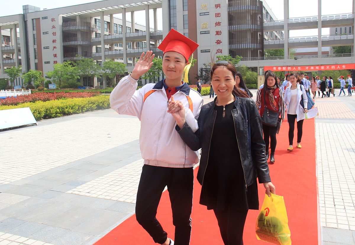 岳麓区职高学校（岳麓职业技术学校） - 长沙市优质职业教育基地