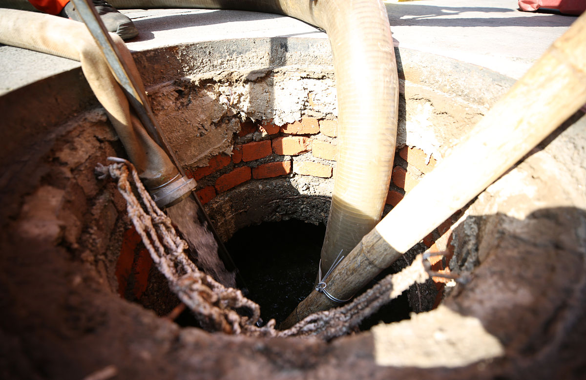 油田油水井腐蚀结垢原因分析及解决方案