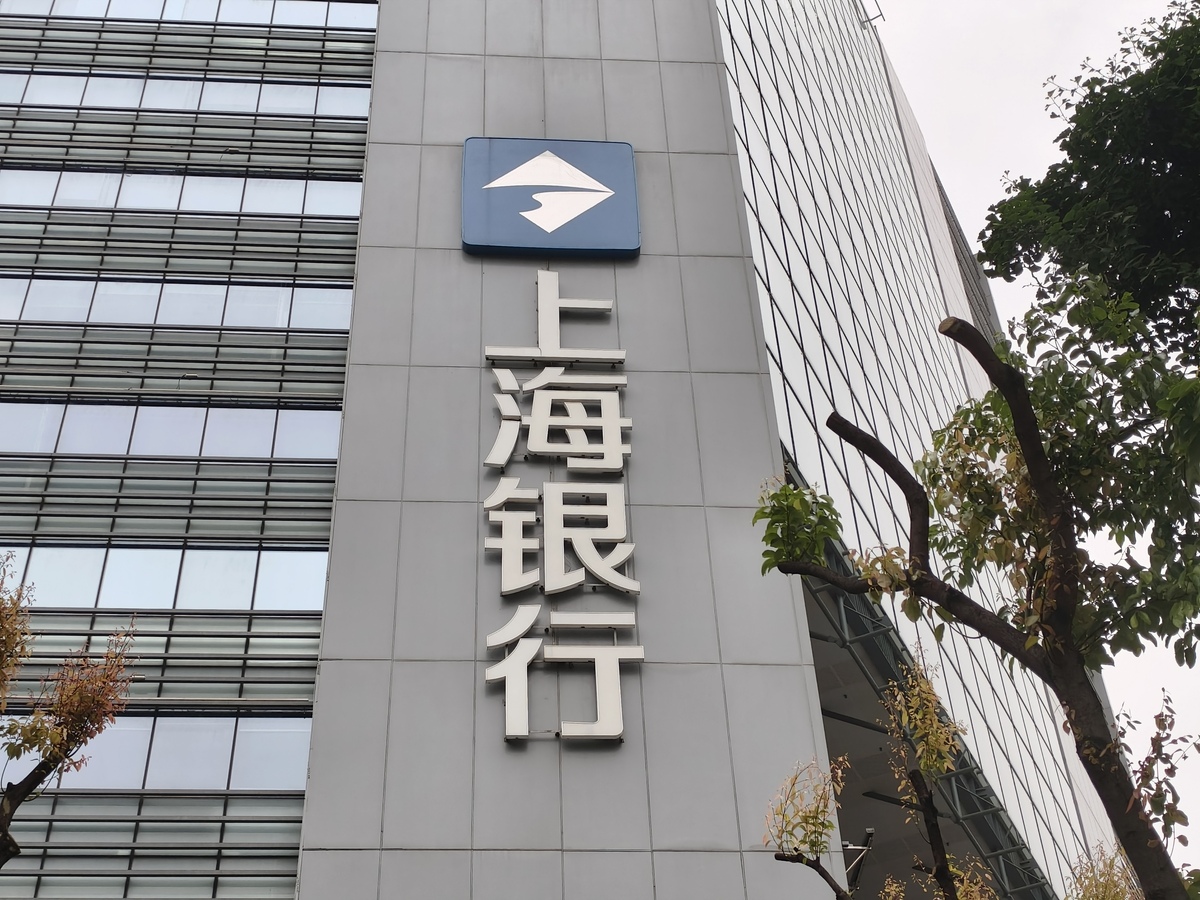 昆明路六号桥附近那有广发银行回答加拓展