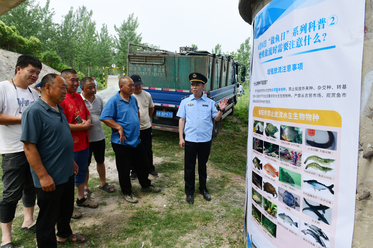 2023年小海镇综治工作总结 800字