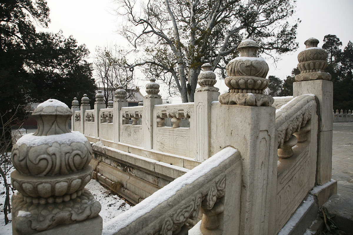 东易是什么意思_词语东易的意思