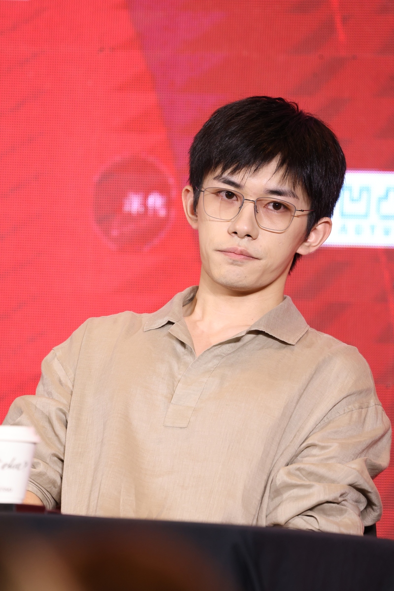 2024春晚节目单：王一博、易烊千玺、李宇春领衔，周杰伦云端献唱？