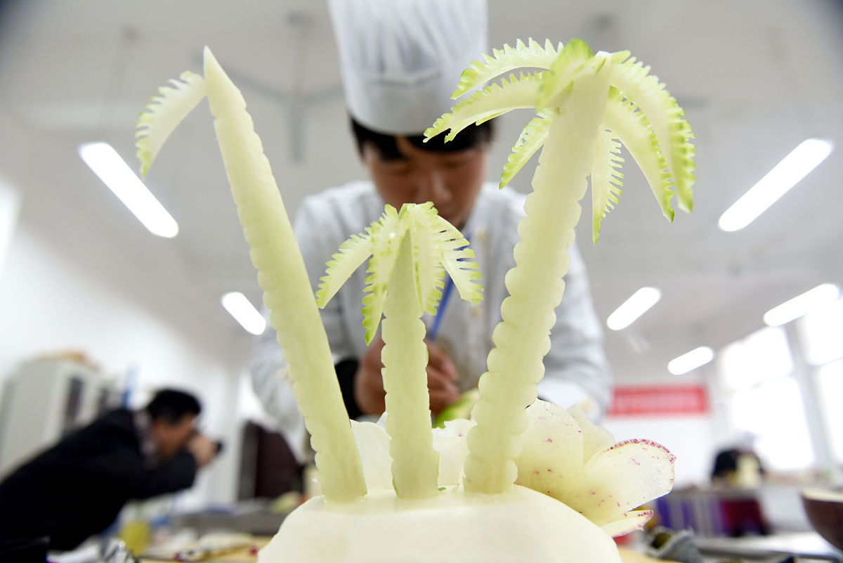 兴义市中等职业学校民航类高铁类报考要求：专业介绍和入学条件