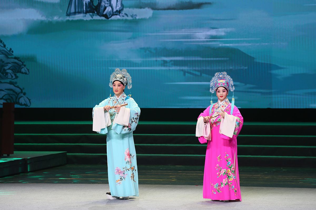 文华这个词用俗话来讲是什么