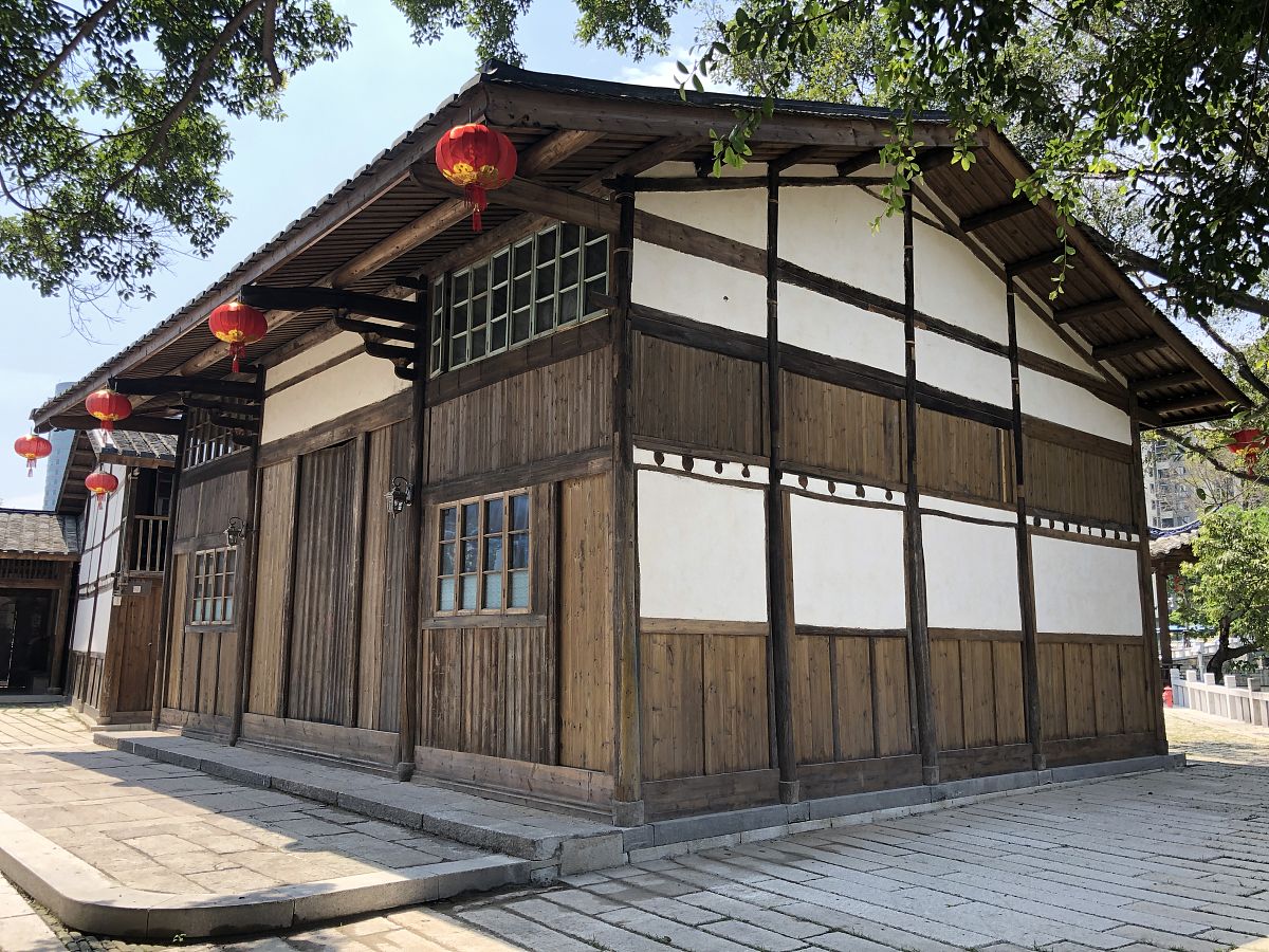 去建安一路怎么走