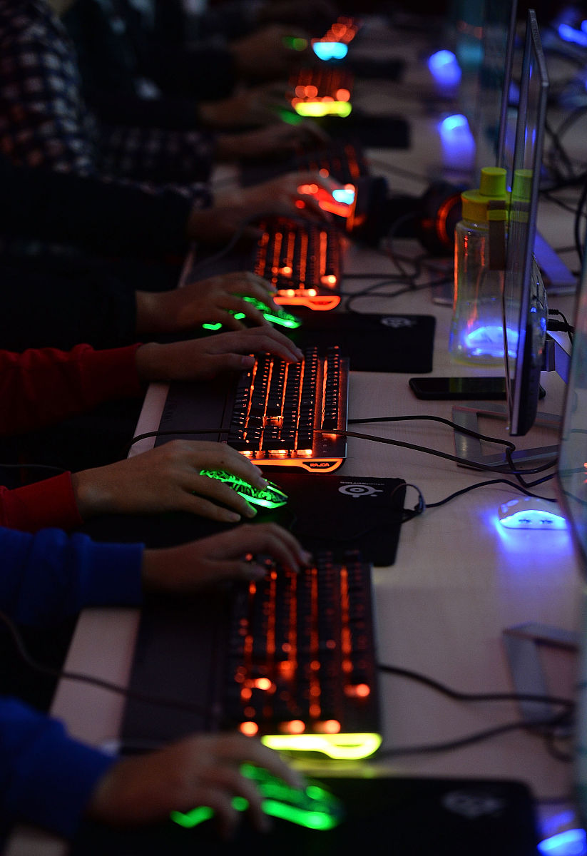 成都职业学校电子竞技专业就业前景分析：机遇与挑战并存