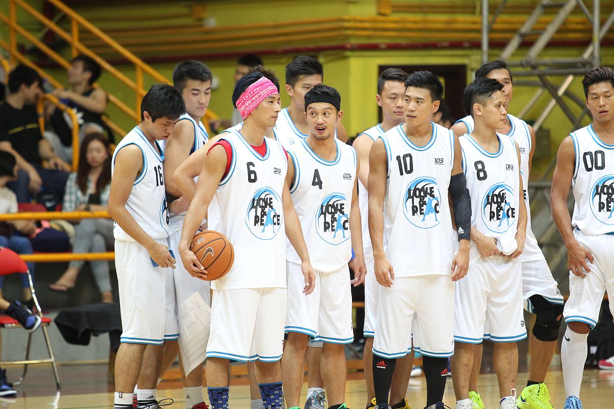 四川体育职业学院精心指导 四川男篮勇夺冠军