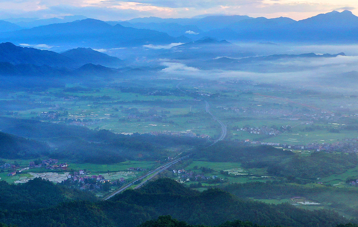 数字技术赋能学校高质量发展：电教设备使用现状调查问卷