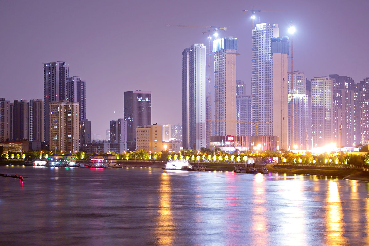 武汉城市职业师范学院南校区有高铁乘务专业吗？