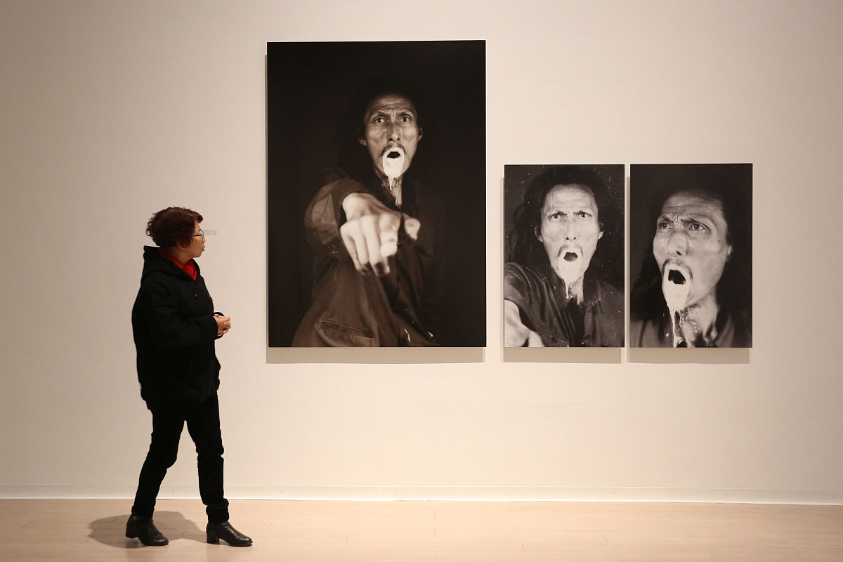 你认为当代艺术中解构经典的大话、戏说类作品是不是经典 它们的存在