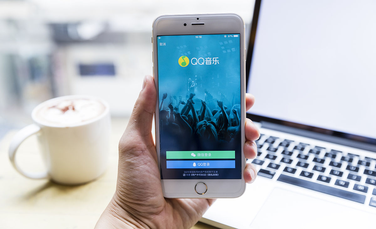 手机qq音乐下载(QQ音乐怎么下载歌到本地?)