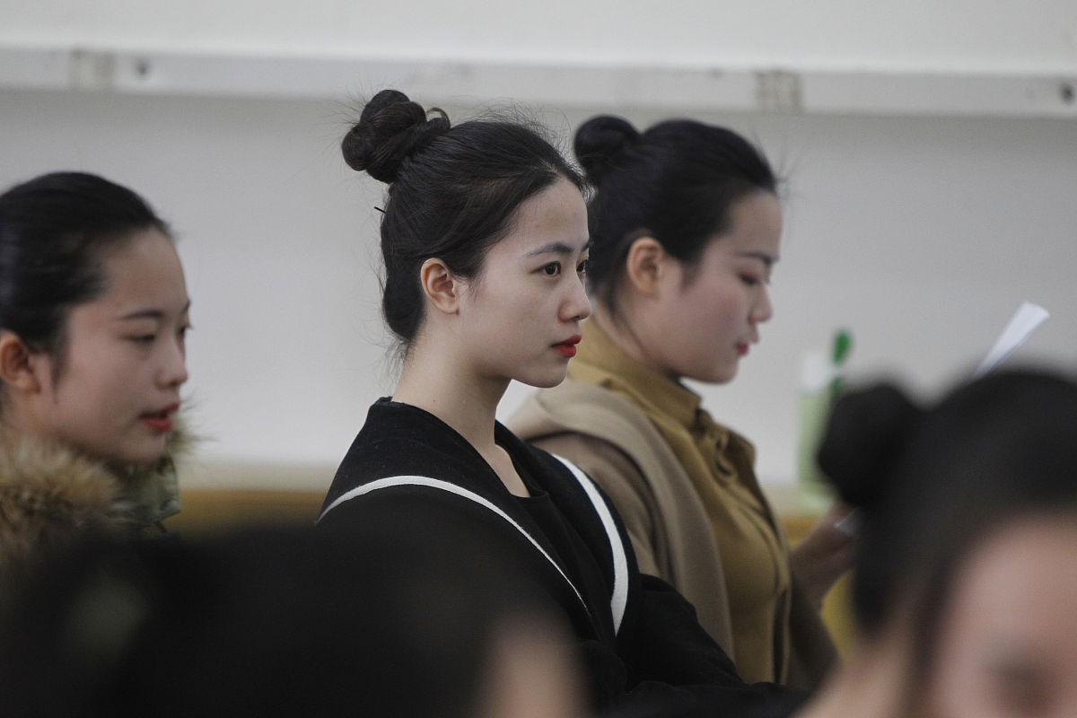 初中毕业女生读铁路专业好吗?优势分析 初中毕业女生读铁路专业好吗?优势分析