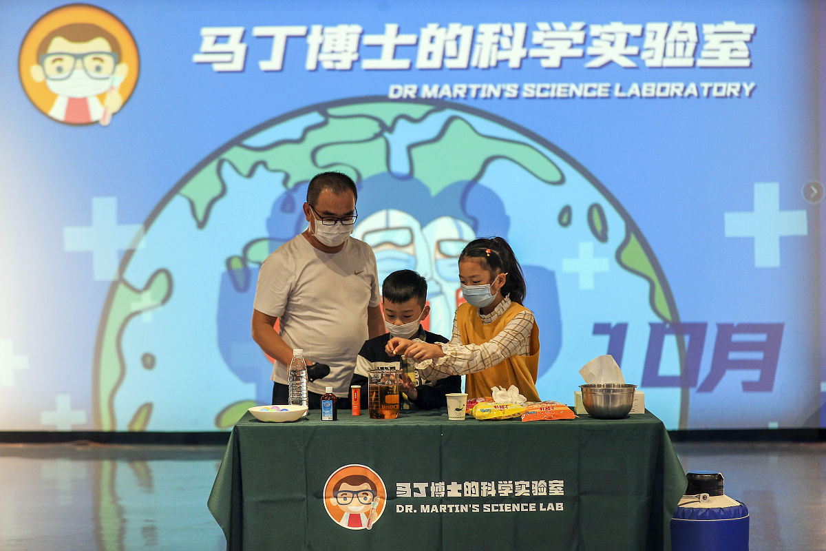 酒精擦完后能用碘伏吗