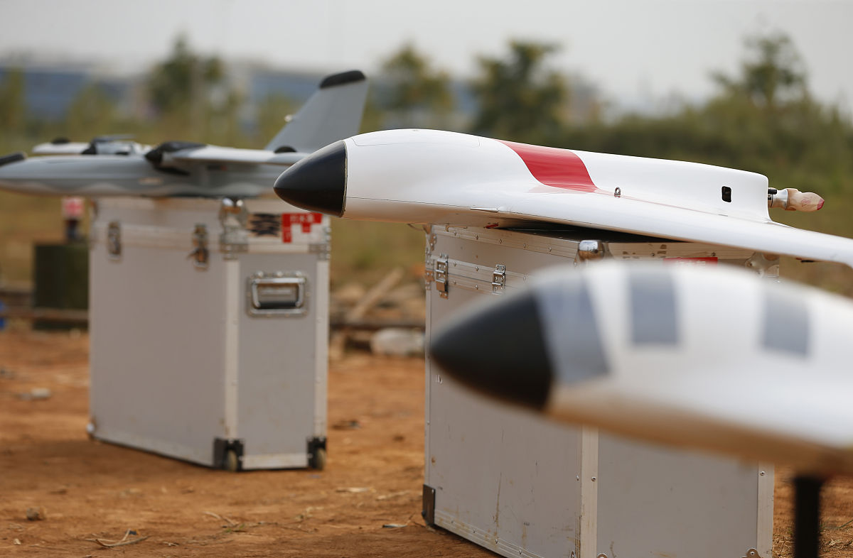 无人机在太阳能电池在军事领域